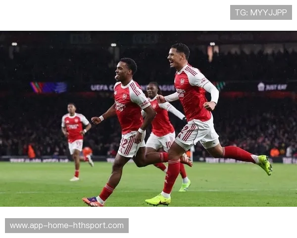 孔圣神威！拜仁豪取16连胜剑指三冠王，下轮欧冠将挑战阿森纳，拜仁 连冠